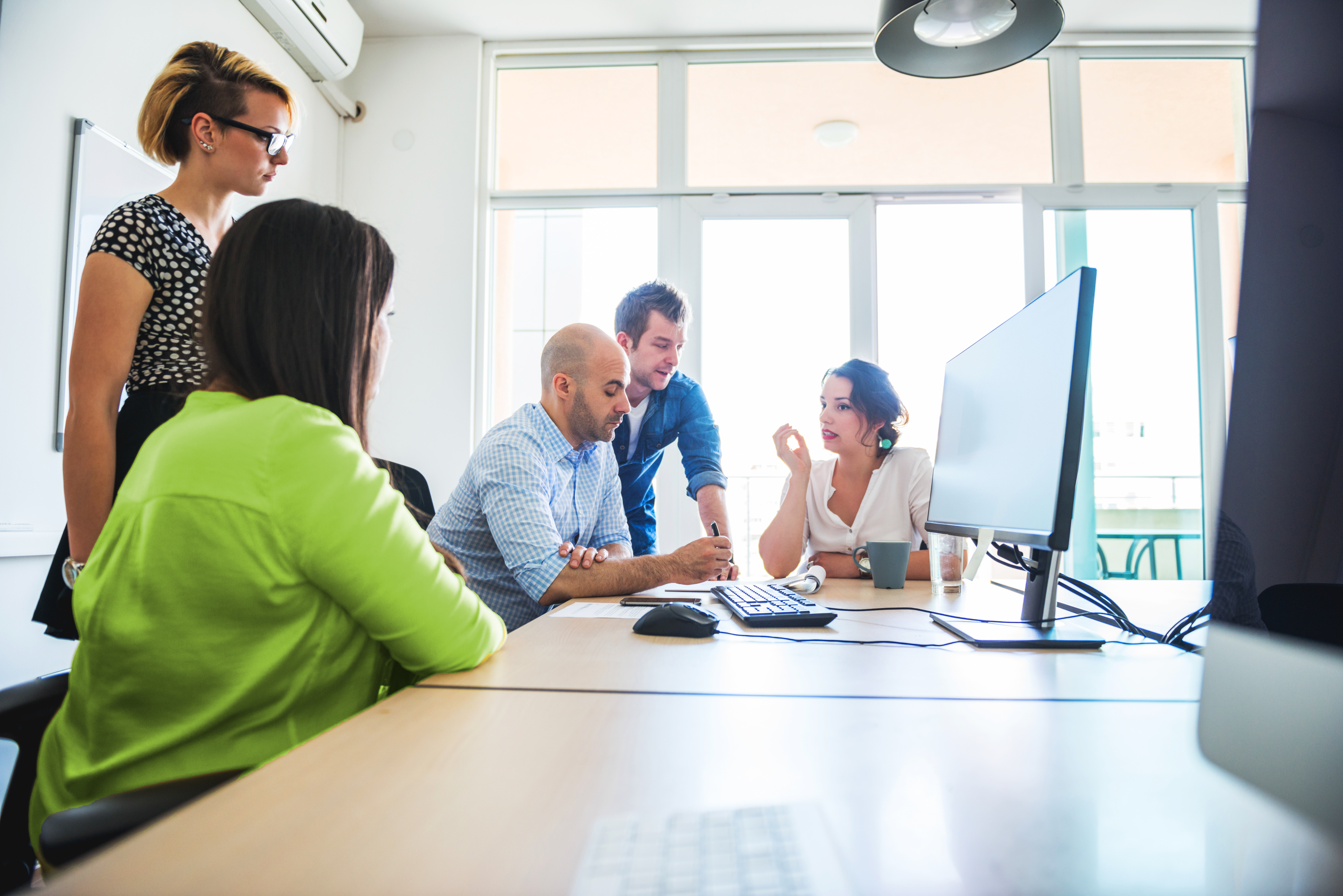 GettyImages-514832892-People_Conference_Room-RET (1)